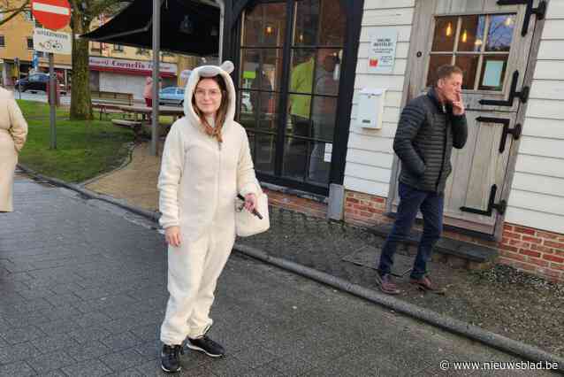 Het Friethuisje trakteert pyjamagangers op gratis Bicky Burger