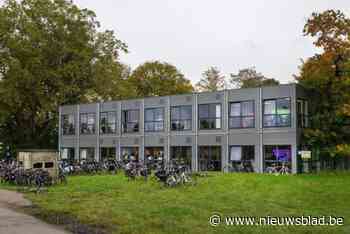 Leerkracht (26) die relatie had met meisje van 13 mag cel verlaten, maar krijgt voorwaarden opgelegd