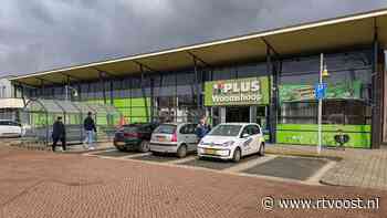 Personeel supermarkt Vroomshoop doet dansje tijdens stroomstoring: "Gelukkig duurde het niet te lang"