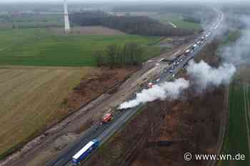 Auto gerät in Brand – Sperrung auf der A1 aufgehoben