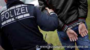 42-Jähriger beleidigt Sanitäter und verletzt Polizist