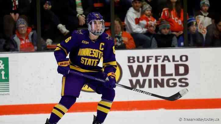 Calgary Flames sign college free agent centre Sam Morton