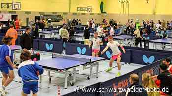 Tischtennis-Turnier in Calmbach: Super Stimmung und außergewöhnliche Outfits