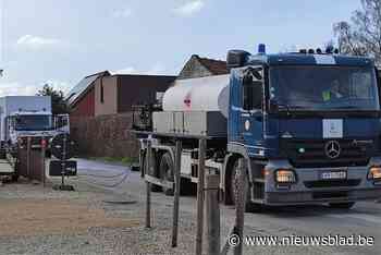Civiele bescherming ruimt groot oliespoor op