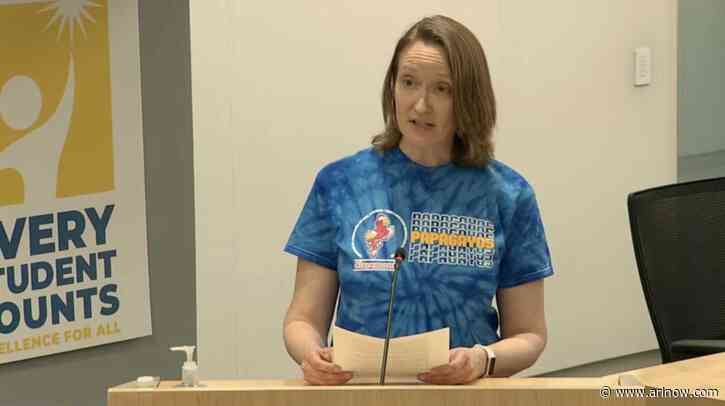 Parents push back against proposed ‘pause’ to multi-year overhaul of elementary Spanish immersion programs