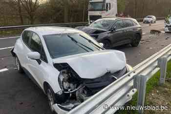 Zeven voertuigen betrokken bij kettingbotsing in Diepenbeek