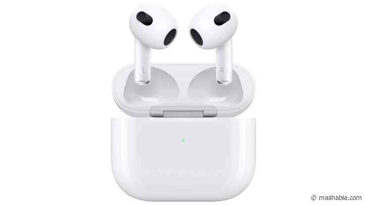 Apple to launch a new, 'mid-tier' version of AirPods, report claims