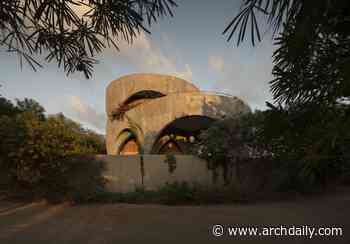 Toro House / Estudio Carroll