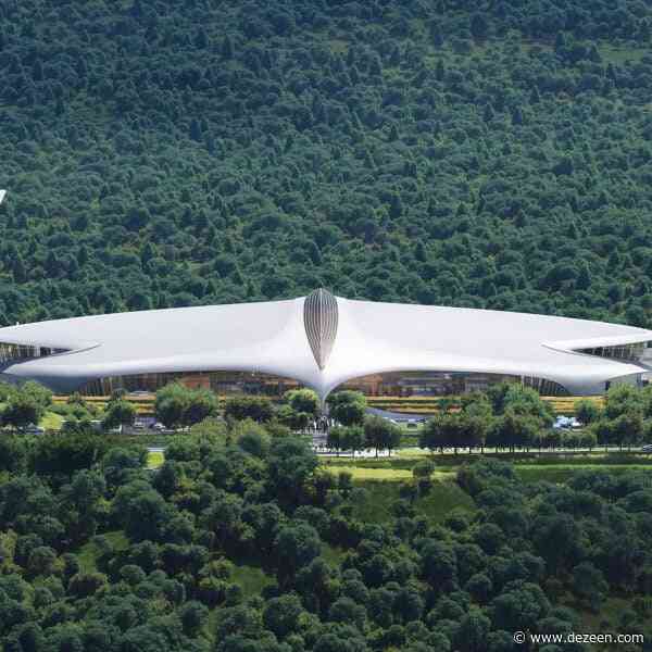MAD reveals design for Lishui Airport with swooping "bird-like" roof
