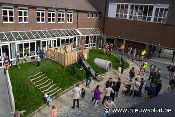 Vernieuwde speelplaats VBS Yugro feestelijk geopend