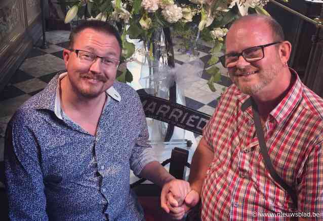 Steve vreest voor nieuwe, lange zoektocht naar werk voor dove echtgenoot als Zwijndrecht binnenkort bij Oost-Vlaanderen hoort: “Wallace is niet alleen in deze situatie”