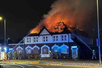 Wood Lane, Dagenham pub fire: Resident recalls evacuation
