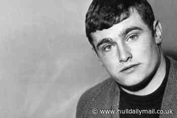 Classy Hull FC deliver touching gesture as KR mourn the loss of Phil Lowe