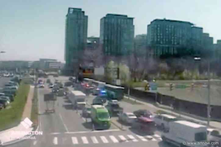 Police: Suspect with loaded gun arrested after foot chase near Pentagon