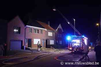 Huis onbewoonbaar nadat gasfles ontploft, ook naastgelegen woning loopt schade op