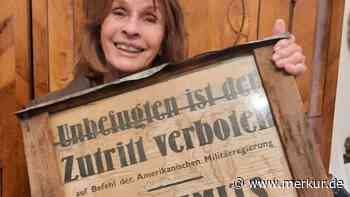 Senta Berger mit besonderem Geschenk für Gemeindearchiv aus US-Besatzungszeit