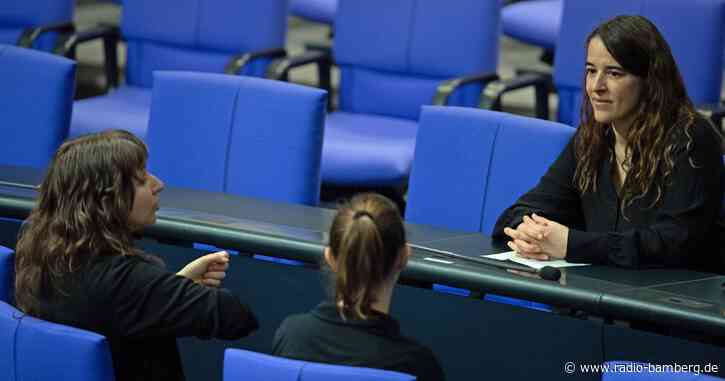 Bundestag begrüßt erste gehörlose Abgeordnete Heubach
