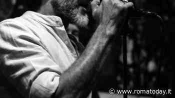 Funnykola and the Sband live al Charity Café