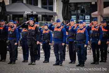 150 politiemensen eren gedode collega op Mechelse Grote Markt: “Er zijn geen woorden om deze tragedie te beschrijven”