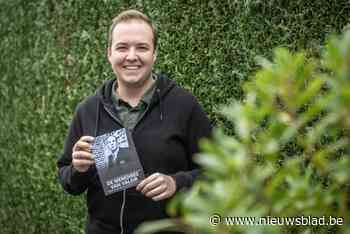 Arjen brengt boek uit over één van zijn typekes: “Valeir goochelt, zingt en maakt grappen”