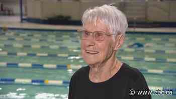 'You've got to keep moving': 94-year-old credits her good health to competitive swimming