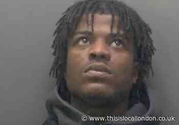 Lewisham drug dealer sent bulk advertising texts for heroin