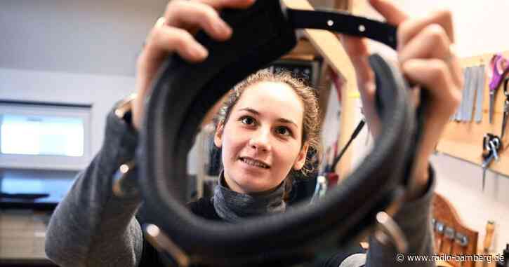 Erotiksattlerin – Traditionelles Handwerk mit frivolem Touch