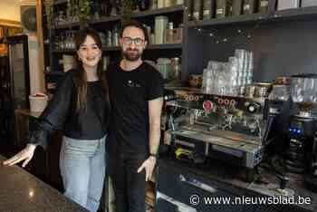 Estelle (28) en Ward (33) trekken met koffie- en lunchbar naar grotere locatie: “We willen het stadsgevoel naar Mol brengen”