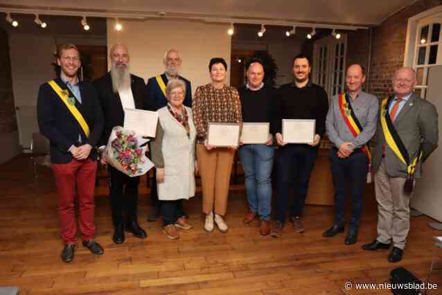 Stad zet Laureaten van de Arbeid in de bloemetjes