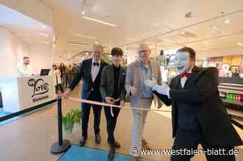 Sinn, Sekt und Sahnetorte: Neues Modehaus in Bielefeld feiert Eröffnung