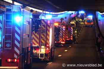 Grootste rampoefening ooit in Zelzatetunnel: 40 figuranten, 90 hulpverleners en 30 toeschouwers betrokken in ‘ongeval’ met 17 voertuigen