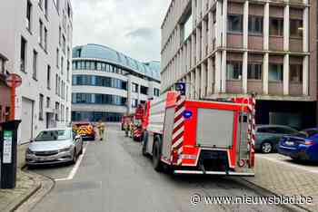 Man sticht brand in politiecel, maar dat wordt snel opgemerkt: “Arrestant probeerde kleding in brand te steken”