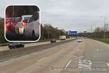 M25 closed between J26 and J27 after crash