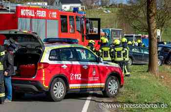 FW Wenden: Schwerer Verkehrsunfall auf L512