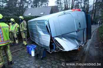 Dronken bestuurder richt ravage aan