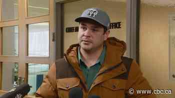 Calgary recall petitioner happy he met mayor, but 'disappointed' she didn't resign