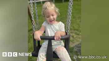 Mum of daughter with sight loss to run marathon