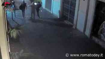 VIDEO | Il furto da film della banda del buco scappata con un bottino da 800mila euro