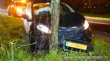 112-nieuws: auto botst op boom Empel • defecte trein op het spoor
