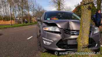 112-nieuws: auto botst tegen boom • beelden van inbrekers gedeeld