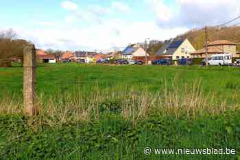 Man verschanst zich urenlang gewapend in zijn woning