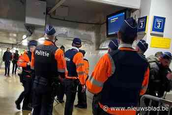   40 politiemensen houden overlastcontrole op treinreizigers: 18 personen betrapt met drugs