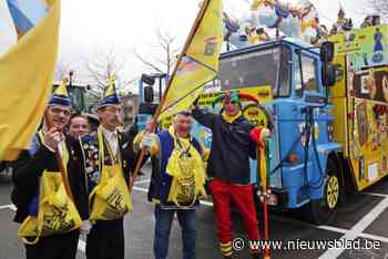 De Leutemakers trekken carnavalsstoet opnieuw op gang