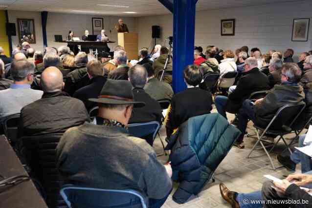 Mooie collectie van oldtimer motorfietsen verkocht voor 295.00 euro: “Opbrengst komt overeen met schatting”