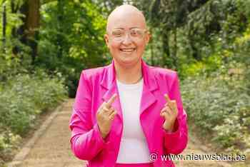 Kiki (19) neemt met middelvingers omhoog afscheid van het leven: “Heel haar leven gevochten tegen haar ziekte”