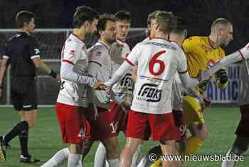 SV Oostkamp slikt nieuwe pandoering, maar interim-coach Nigel Smith kan zijn jongens niks verwijten: “Ik heb hen na de match gefeliciteerd voor hun inzet”