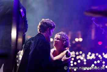 Koppels kunnen deze zomer trouwen op hoofdpodium Maanrock: “Mooier kan bijna niet”