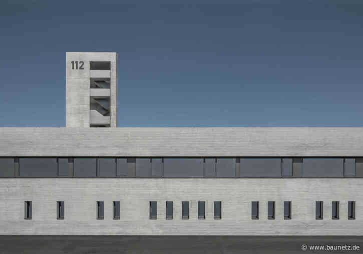 Feuerwehr und Bauhof
 - Dämmbeton-Ensemble von dasch zürn + partner in Metzingen