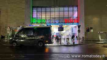 Termini, rapina minimarket e poi prende a calci comandante dei carabinieri