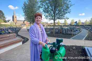 Vernieuwde begraafplaats is toegankelijker en groener: “Er staat zelfs een brievenbus voor hemelpost”